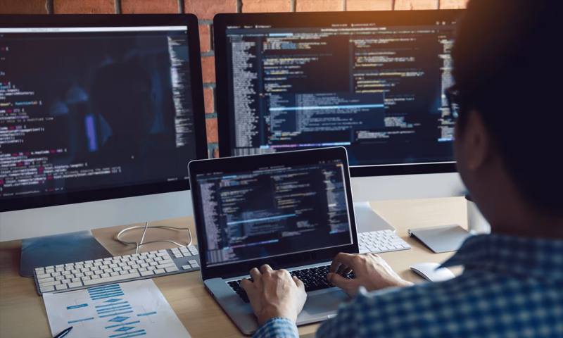 数据科学选型:R与Python如何赋能会昌县网站建设?
